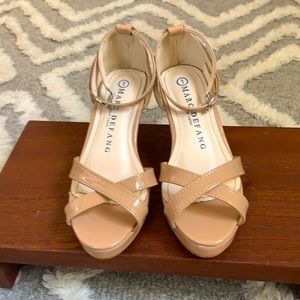 Marc Defang dress shoe, nude, ankle strap, girls US size 1, good used condition